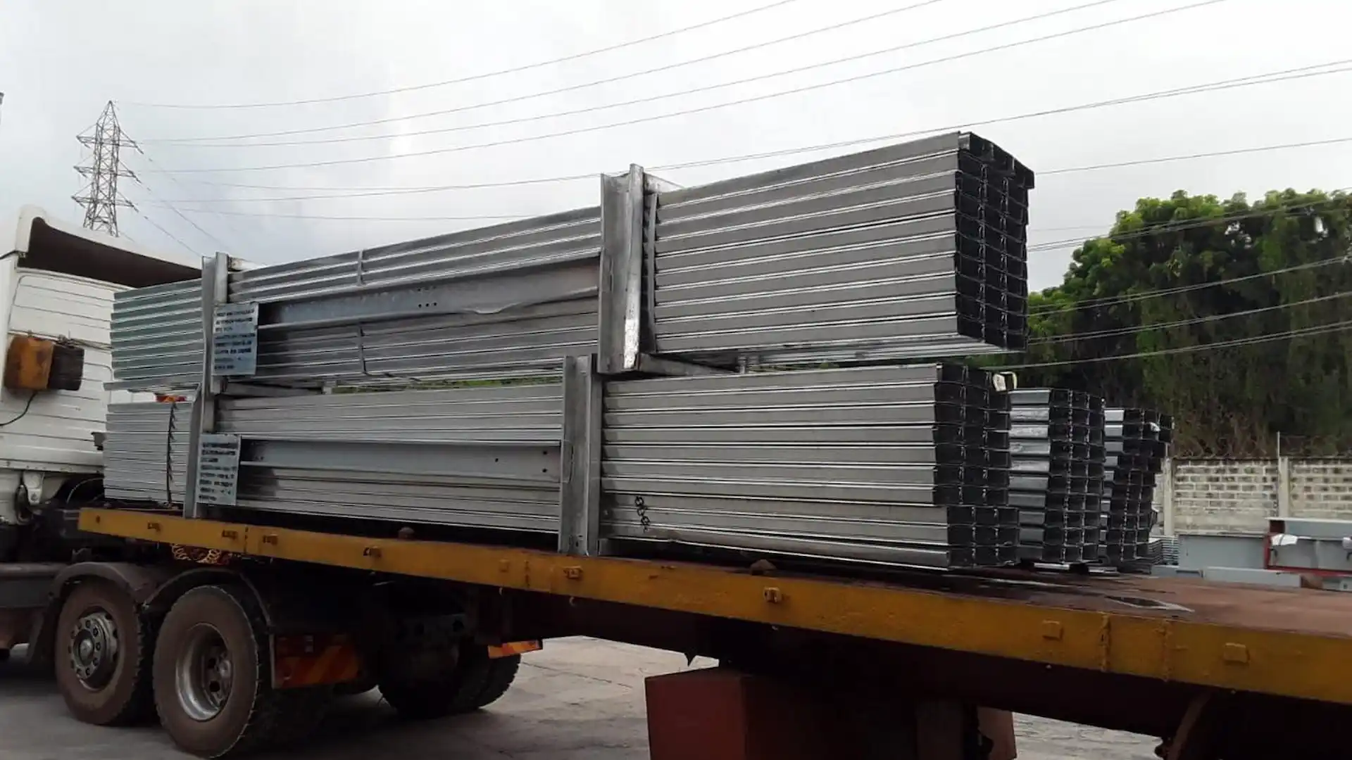 Inspector measuring cargo weight and volume – Mercury Marine Services